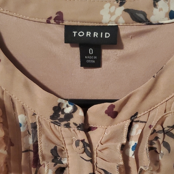 torrid blush pink floral ruffle midi dress - Picture 2 of 5